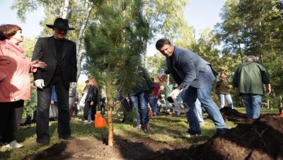 Birleşik Rusya’nın desteğiyle Baykal-Amur Ana Hattının inşaatının başlamasının 50. yıldönümü onuruna St. Petersburg’da bir sokak dikildi.