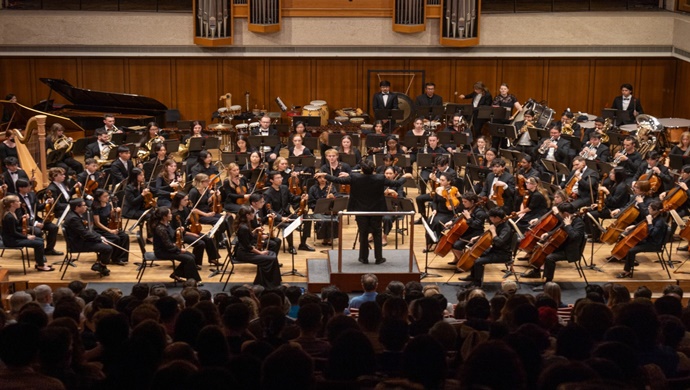 Texas Universitetində azərbaycanlı musiqiçi Fərhad Xudiyevin konserti olub